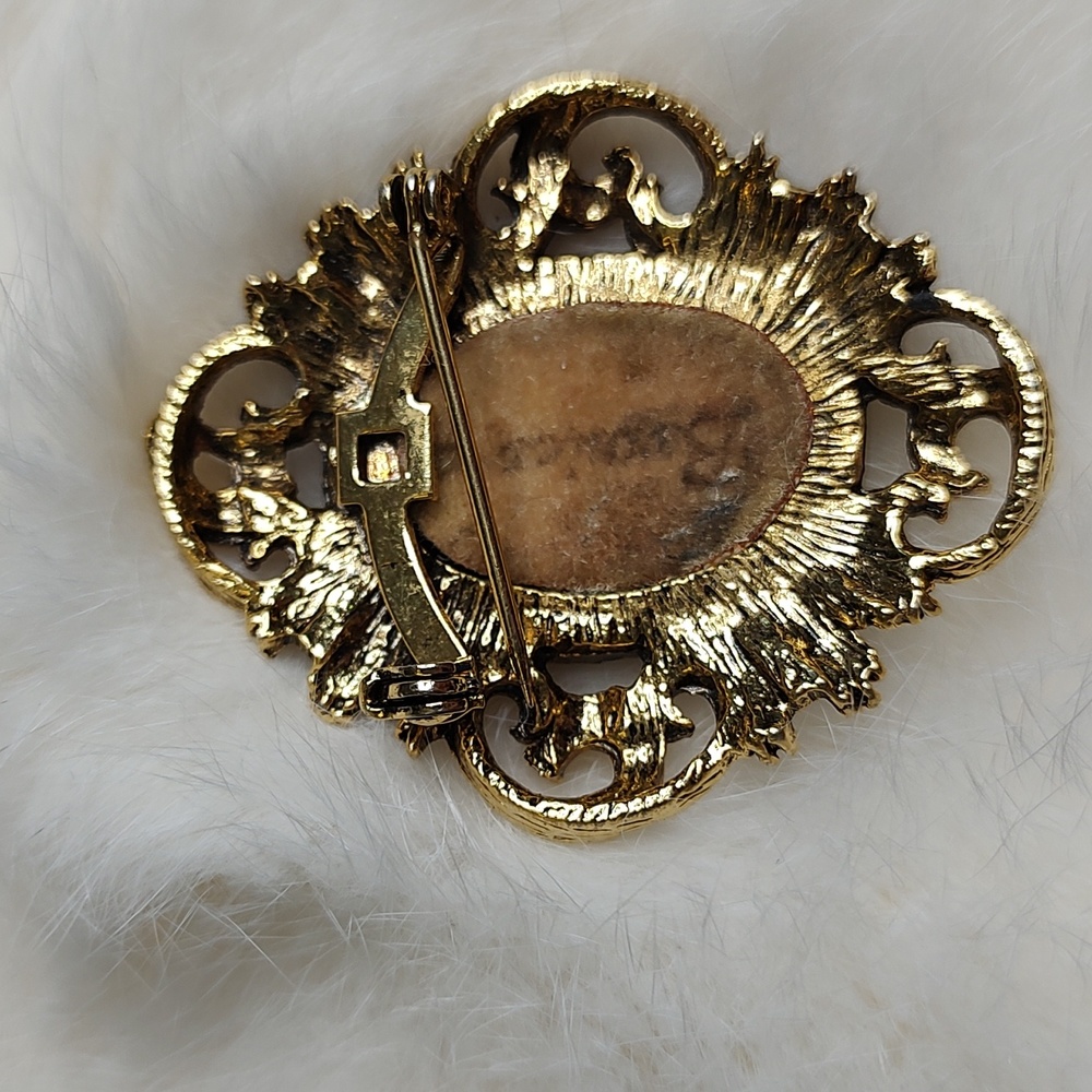 Vintage Floral Cameo - Picture 5 of 7